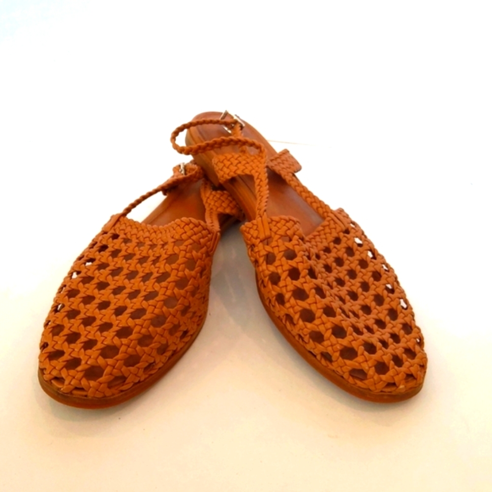 Witter brown leather braided sandals